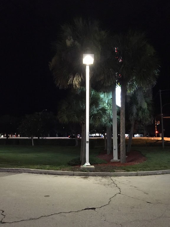 Sign Pole Lighting Repair Sign Pole Lighting, Installation and Maintenance Services in Florida